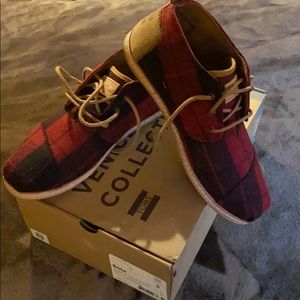 Toms Size 8